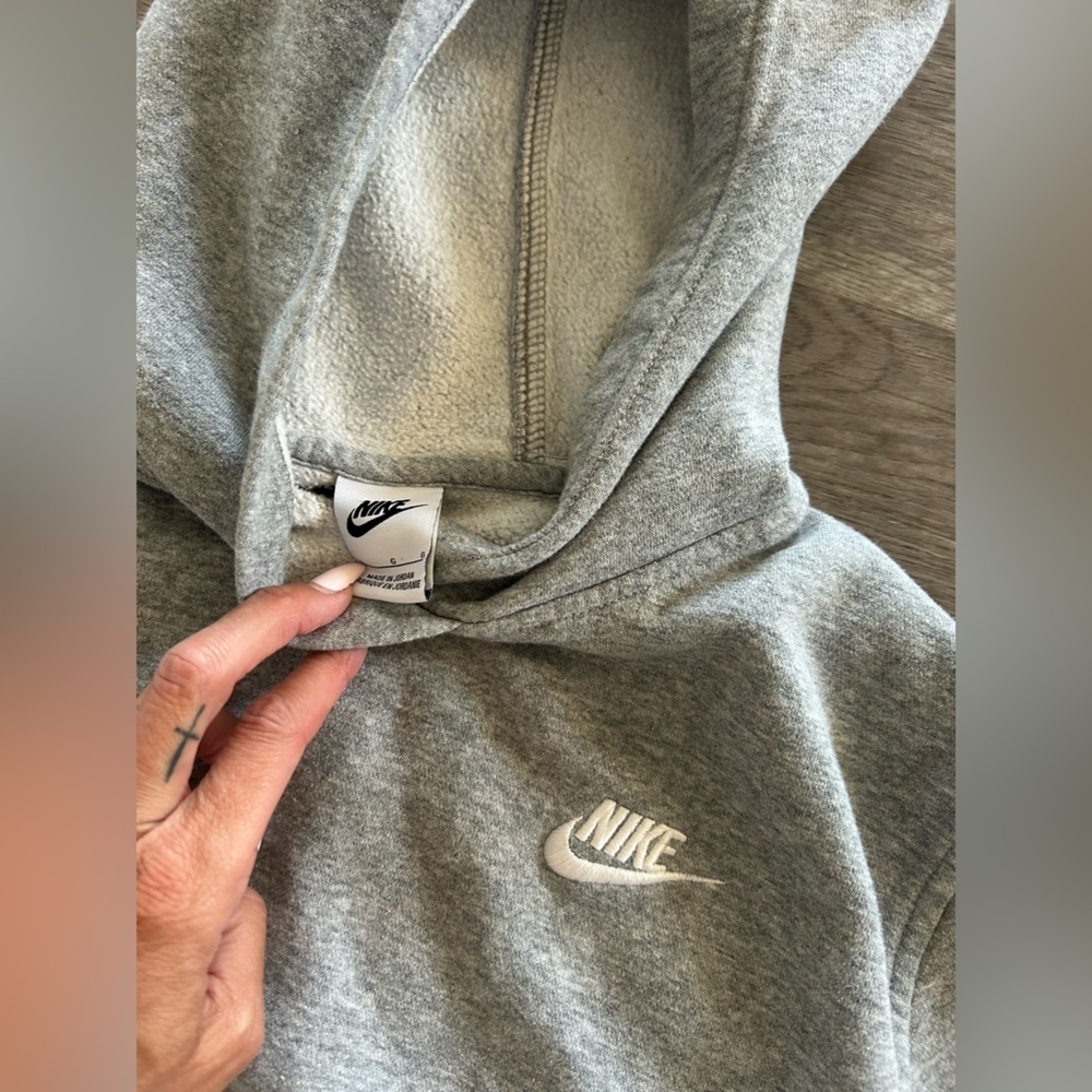 Kids’ Nike Grey Hoodie L - Picture 3 of 7